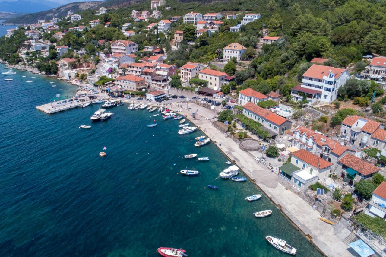 Apartments Vesna Tivat Exterior foto